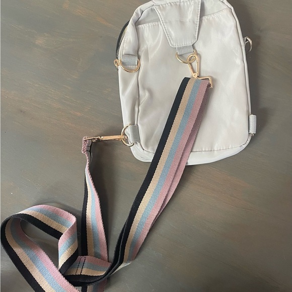 Kedzie Light Gray Crossbody Bag with Striped Strap - Picture 3 of 4